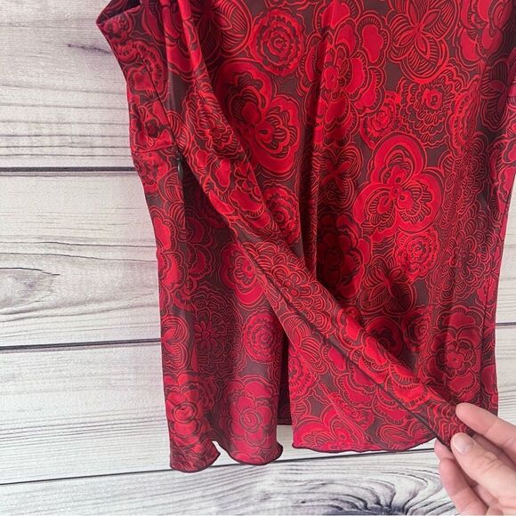 Old Navy Vintage Y2K Red Floral Silk V Neck Tank Top - Picture 7 of 9